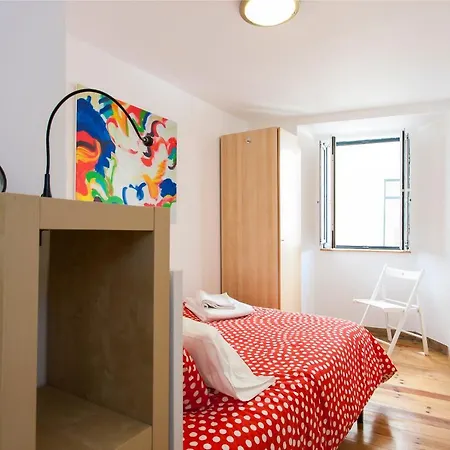 Historic And Charming - Alfama 1-bedroom Appartement Lissabon